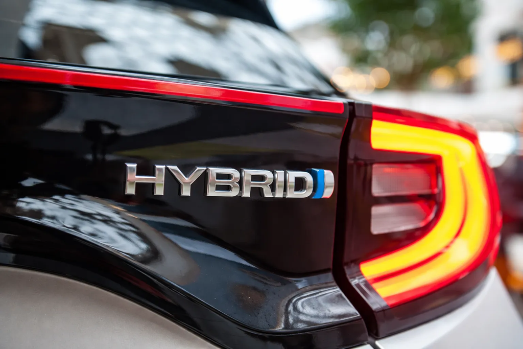 Hybrid Repairs Telford: Problems That Can Affect Your Modern Hybrid Cars